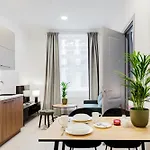 Rigaapartment Elizabetes 22 Self-service מלון דירות ריגה