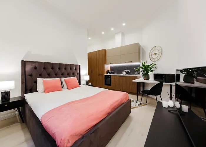 Rigaapartment Elizabetes 22 Self-service Апарт-отель 4*